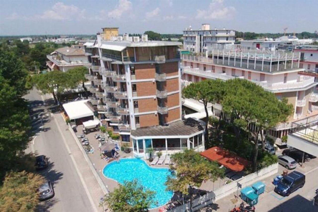 hotel la siesta Lido di Jesolo Esterno foto