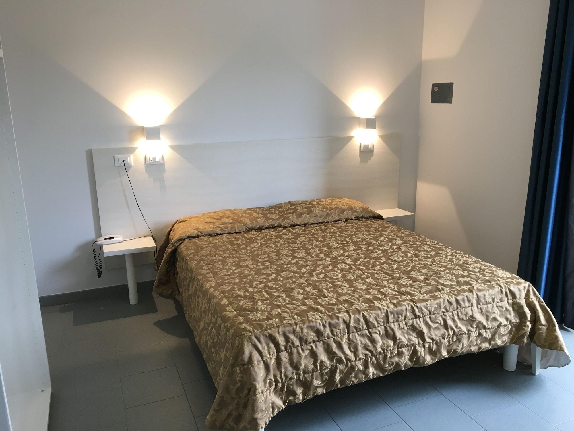 hotel la siesta Lido di Jesolo Esterno foto