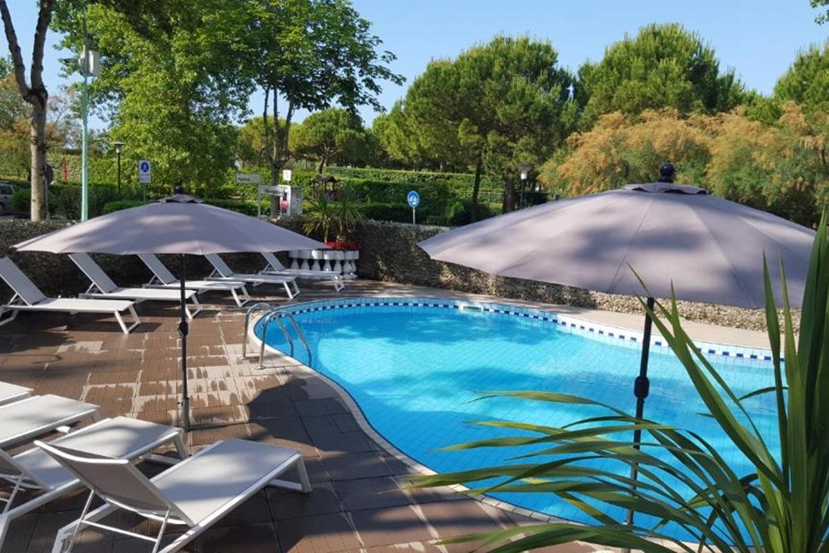 hotel la siesta Lido di Jesolo Esterno foto