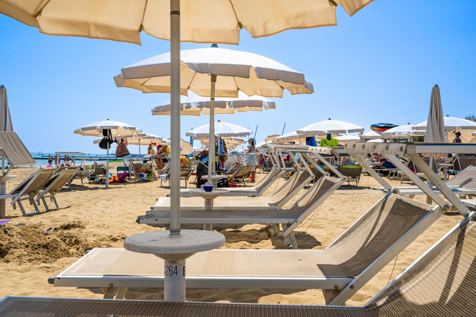 hotel la siesta Lido di Jesolo Esterno foto