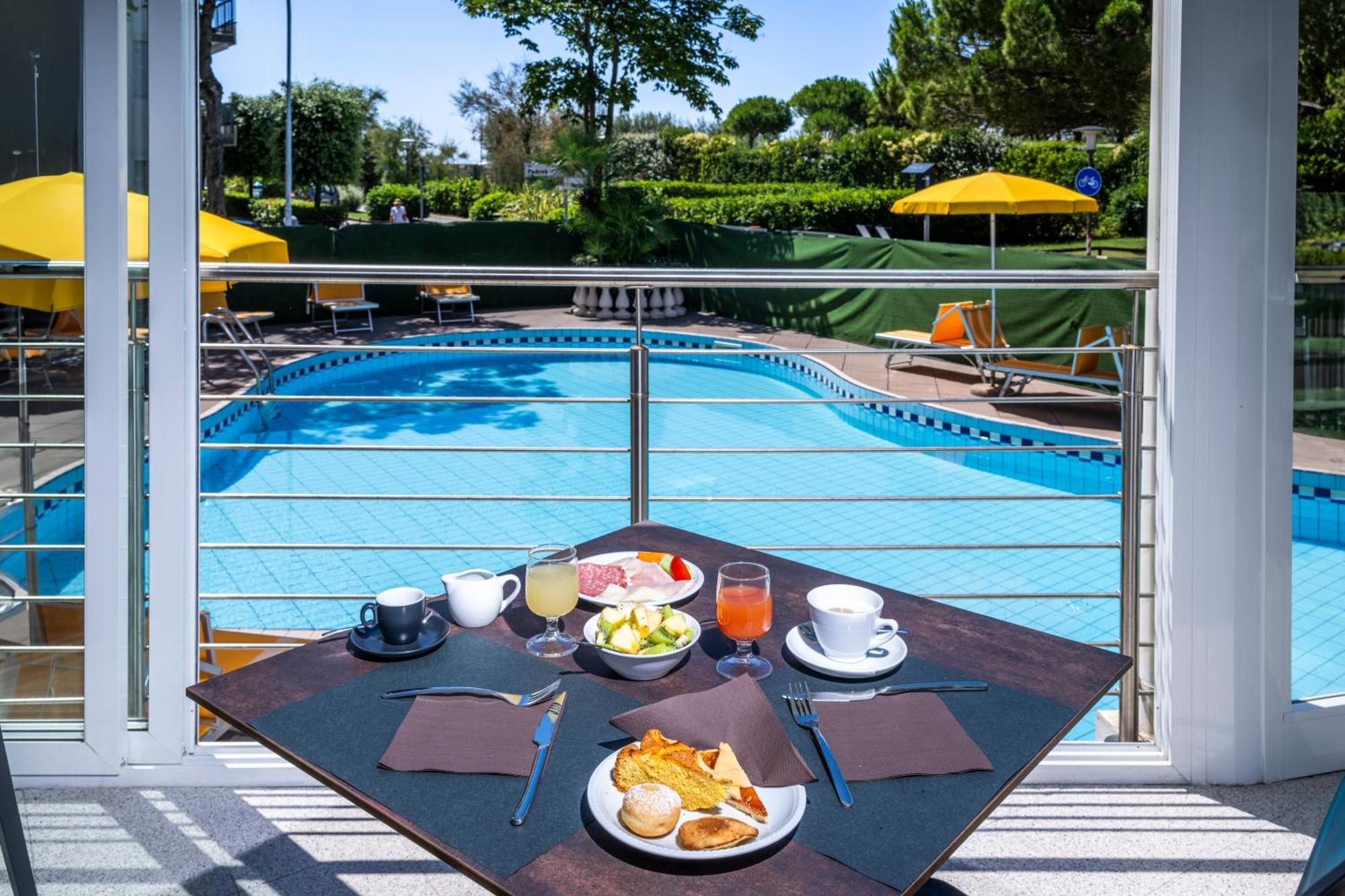 hotel la siesta Lido di Jesolo Esterno foto