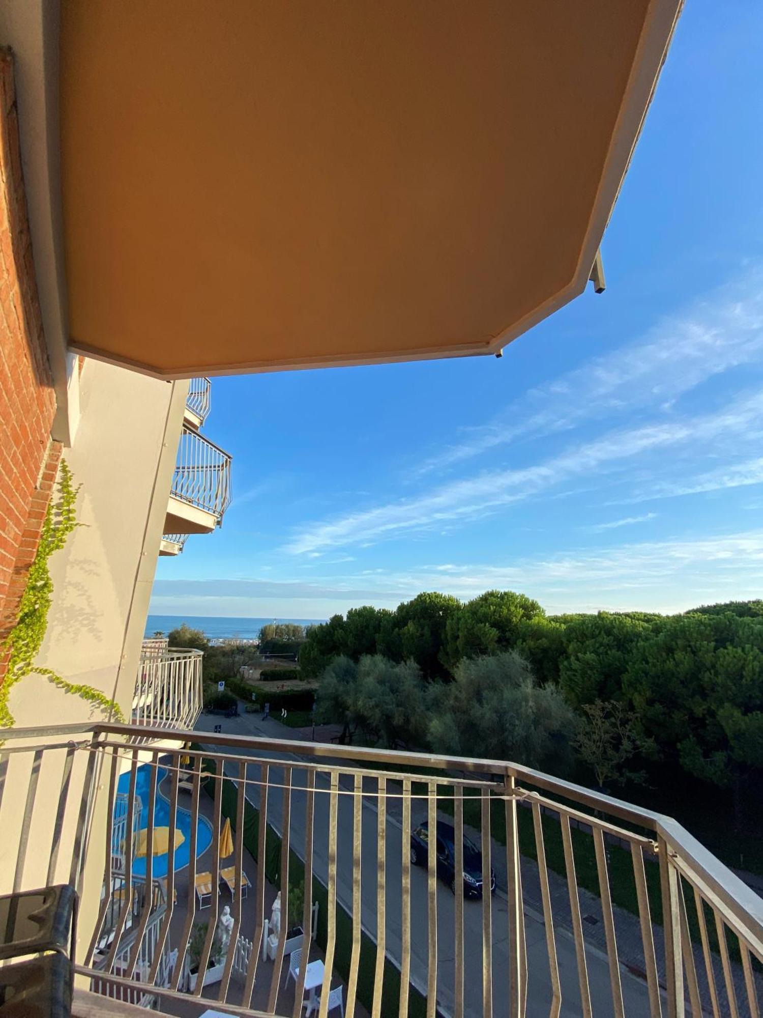hotel la siesta Lido di Jesolo Esterno foto