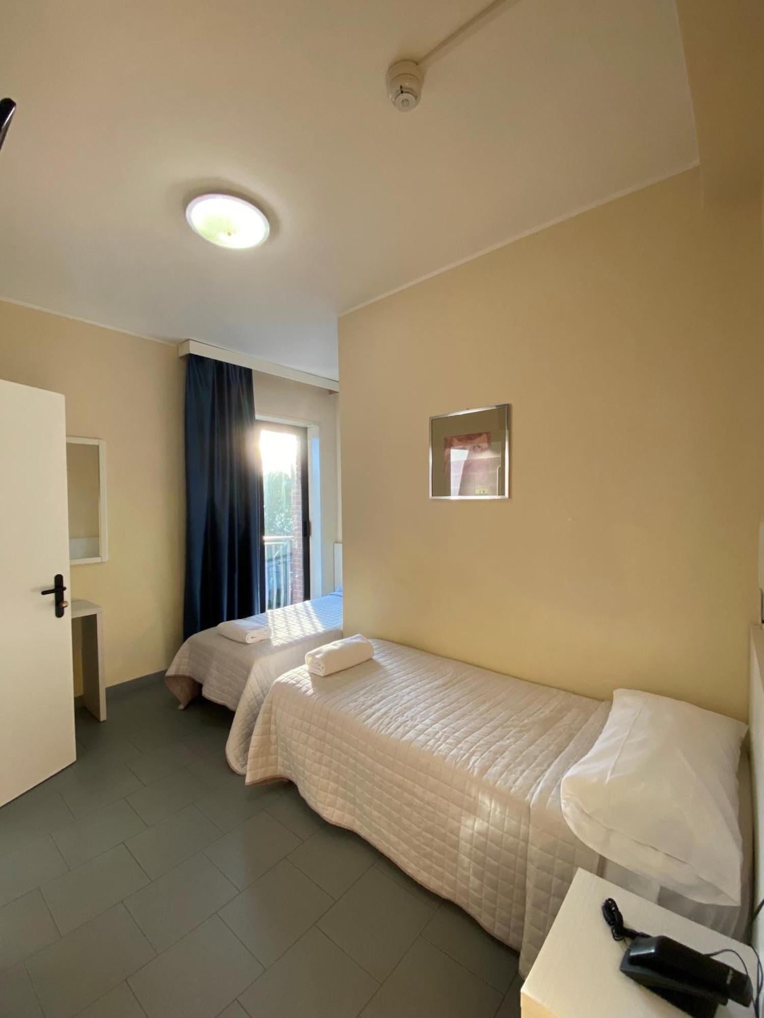hotel la siesta Lido di Jesolo Esterno foto